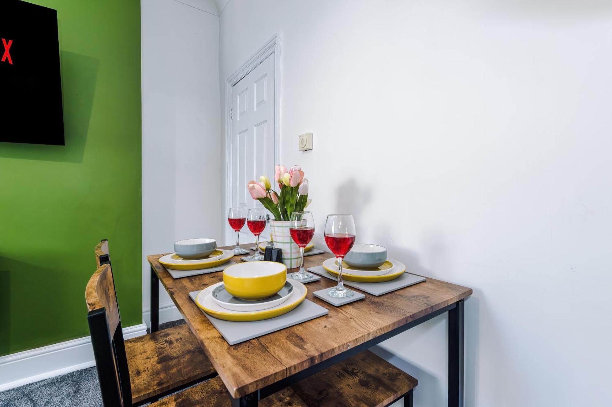 Cotton St House - Sleeping 7 Villa Burnley Bagian luar foto